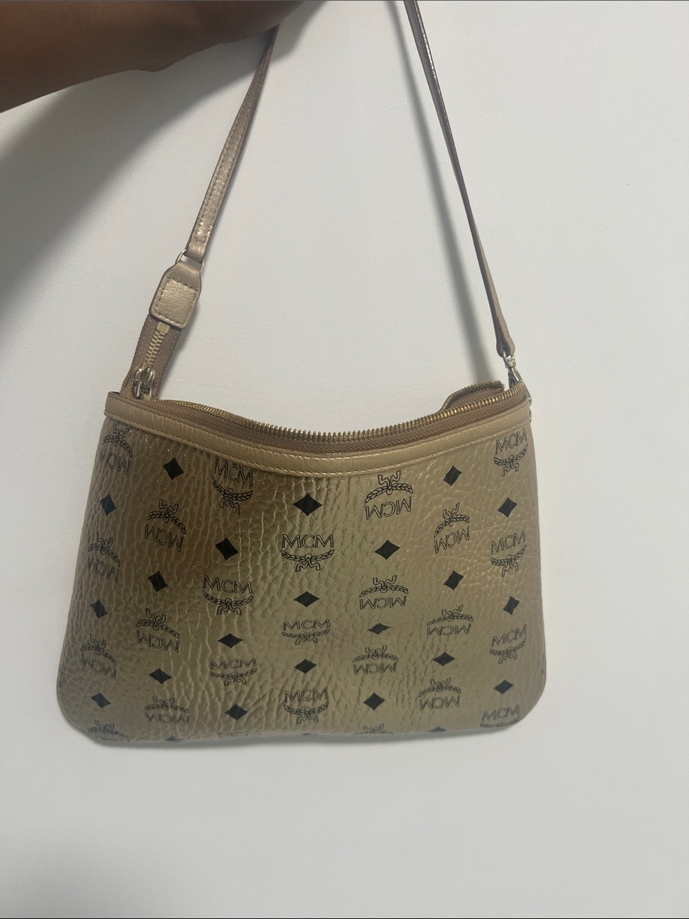 MCM Metallic Gold Logo-Print Tote Bag - Picture 13 of 13